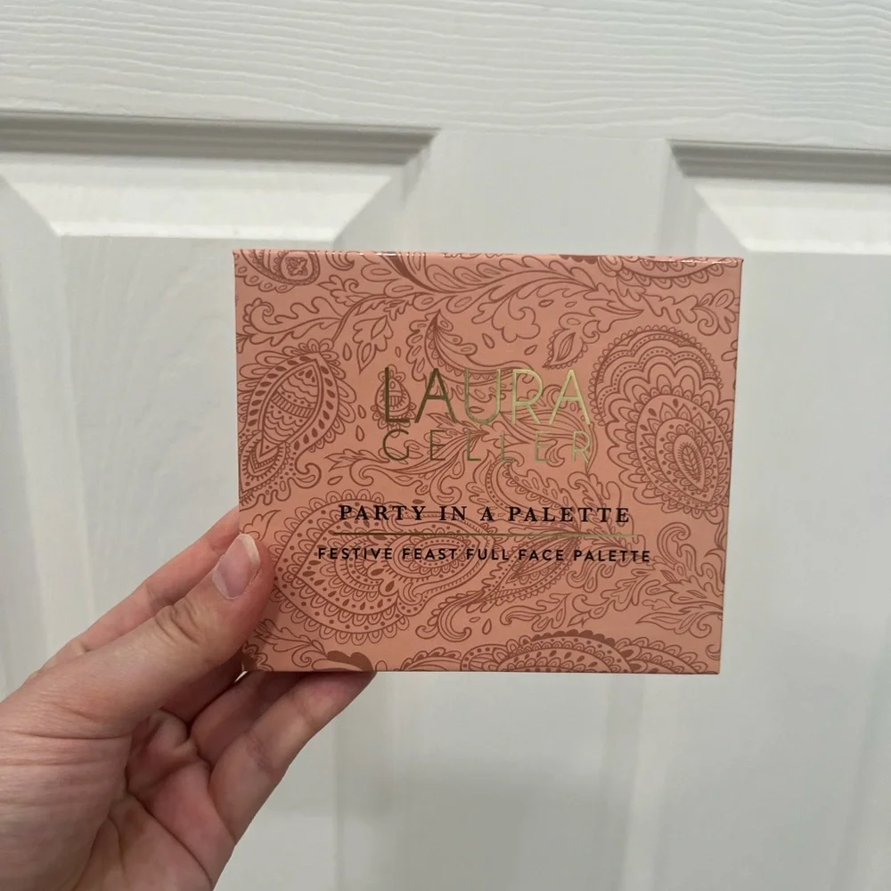 Laura Geller Party In A Palette Home For The Holidays Set of 4 Palettes